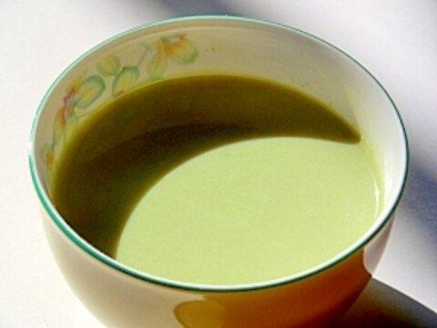 さっぱり軽い、酒粕入り緑茶ミルク